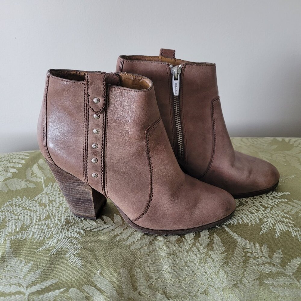 Coach Boots ~ Size 8